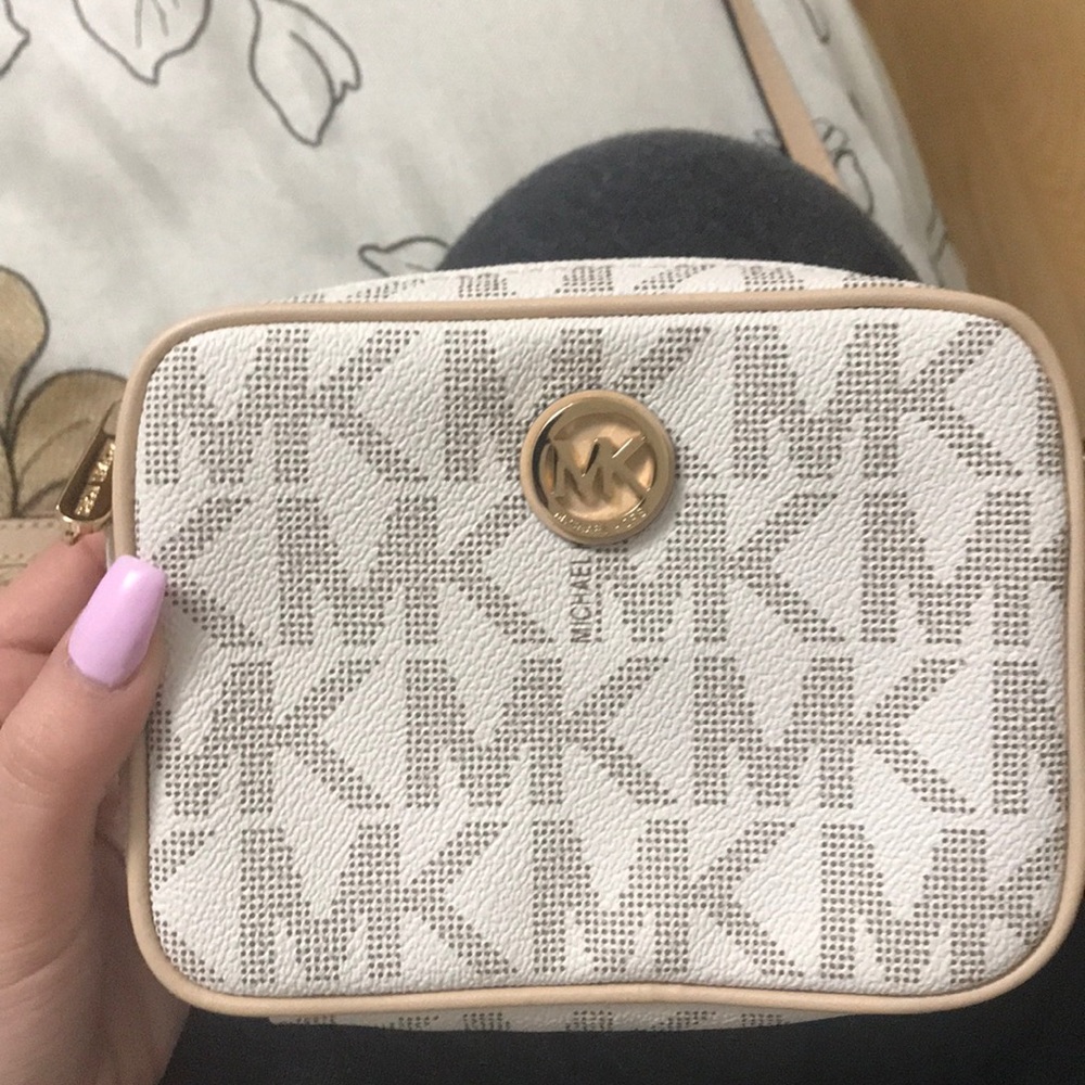 Authentic Micheal Kors Crossbody